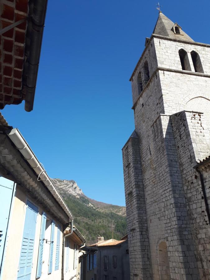 Les Mirabelles Chambres D'Hotes Sisteron Exterior photo